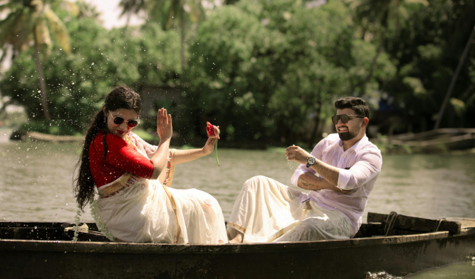 8-Day Kerala Romantic Journey – From Hills to Beaches